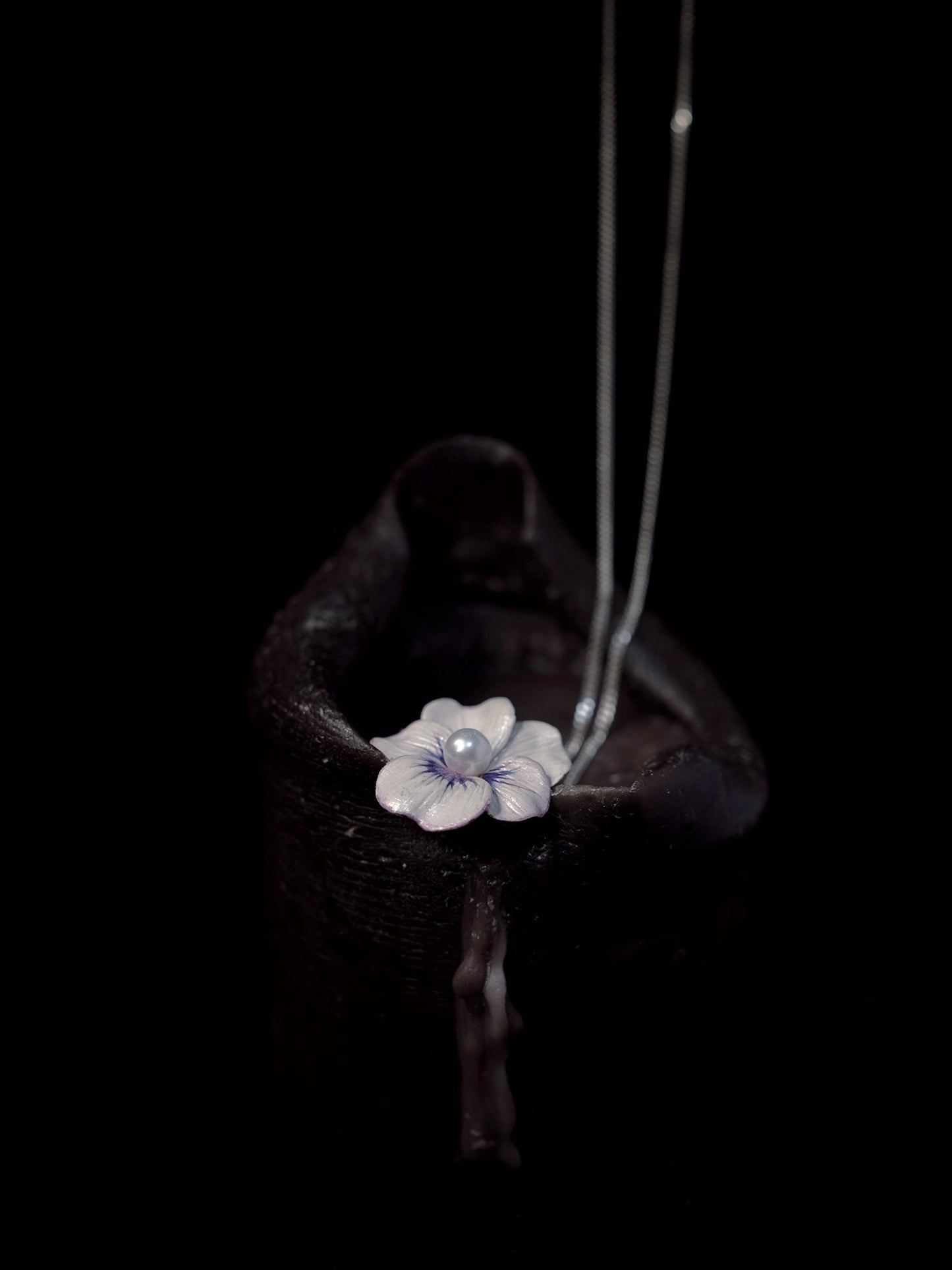 Fireflies — Pansies pearls brooch necklace