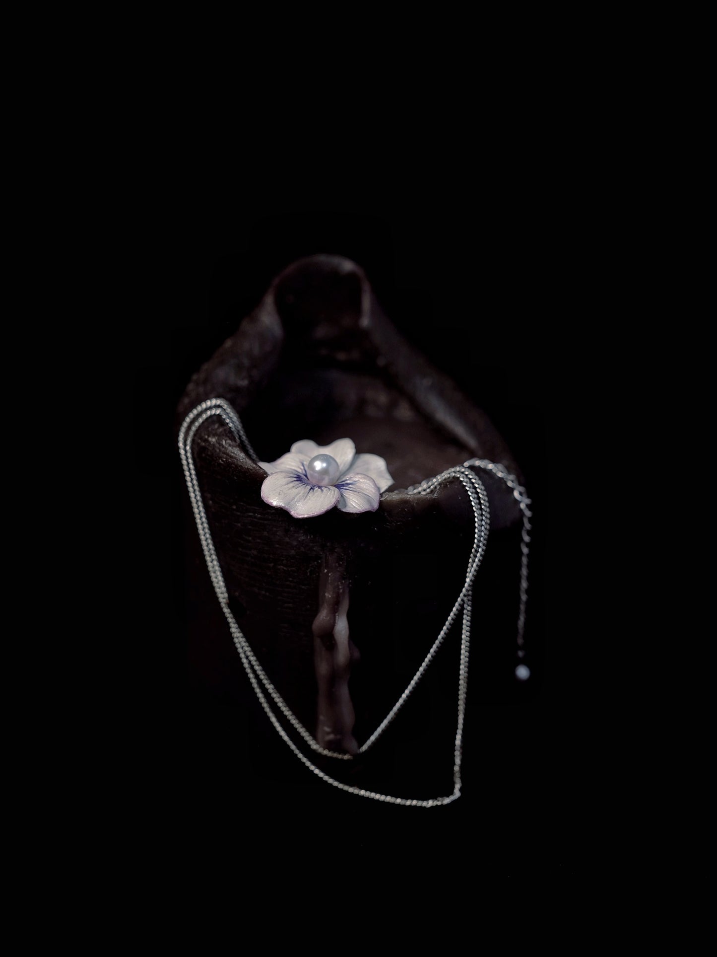 Fireflies — Pansies pearls brooch necklace